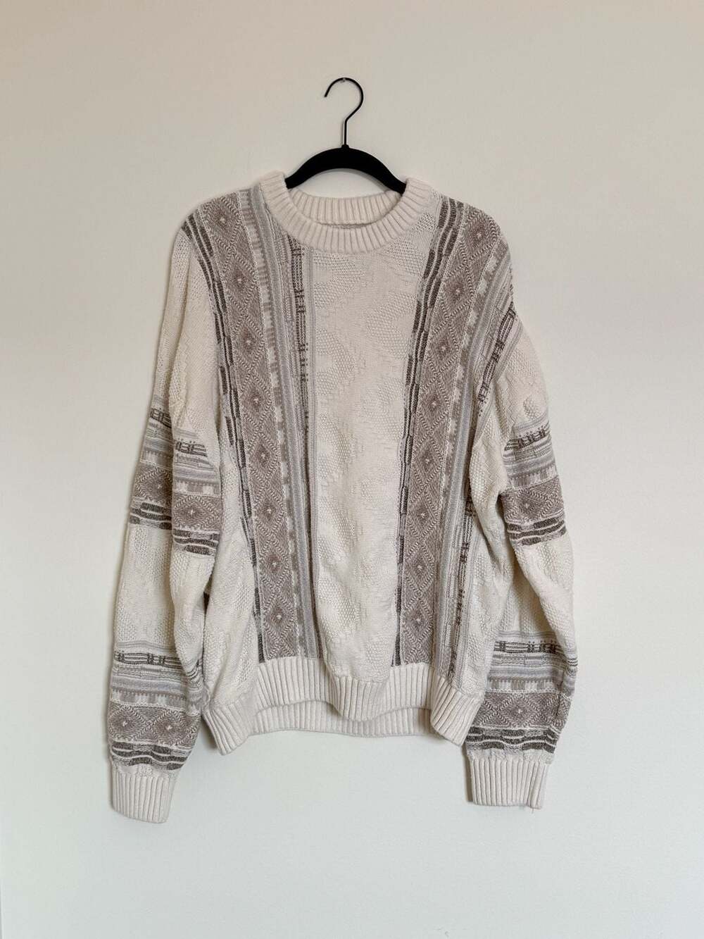 Hollister men’s Boxy Fit Cable Knit Sweater XL Cream Brown Textured Pattern